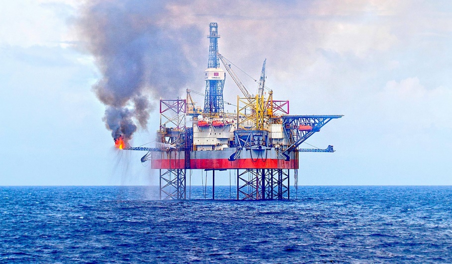Giàn khoan thăm dò, khai thác dầu khí của Việt Nam trên biển Đông  (Ảnh: petrovietnam.petrotimes.vn)